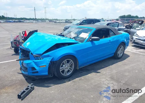 2013 Ford Mustang V6 из США, поврежденный, VIN 1ZVBP8EM8D5237355